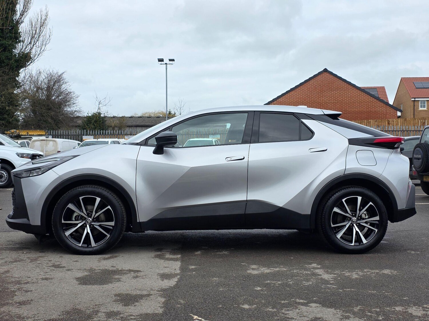 Used Toyota C-HR 2025 for sale - 77710245: Photo 19