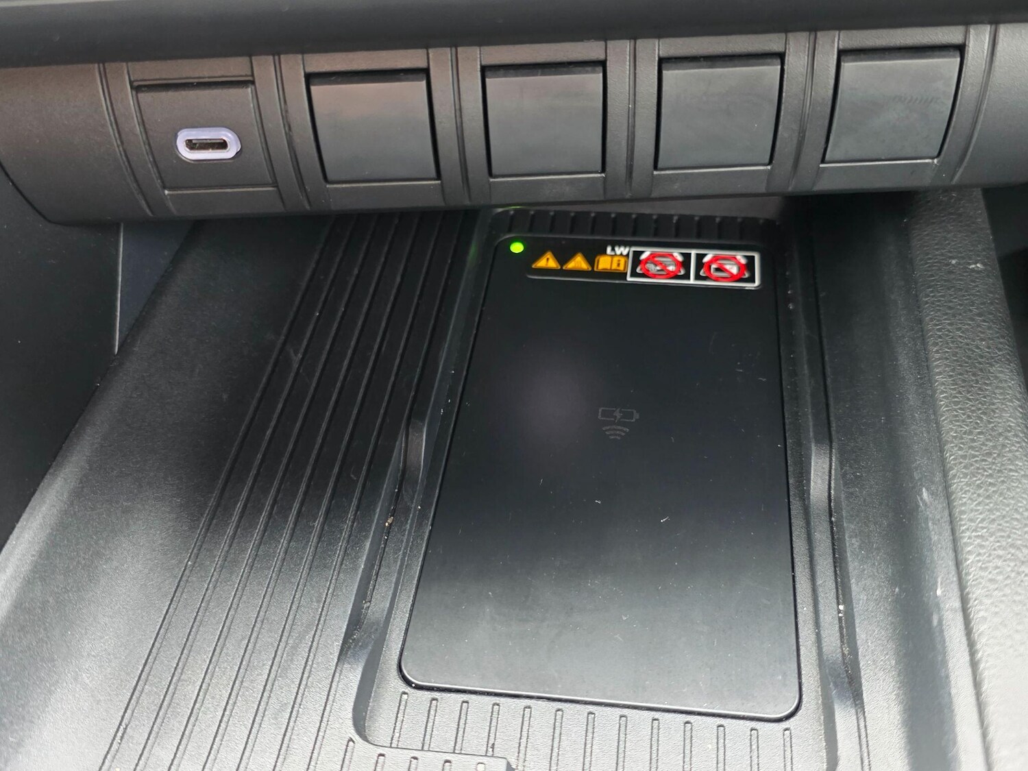 Used Toyota C-HR 2025 for sale - 77710245: Photo 24