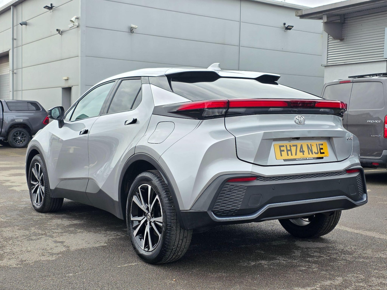 Used Toyota C-HR 2025 for sale - 77710245: Photo 6