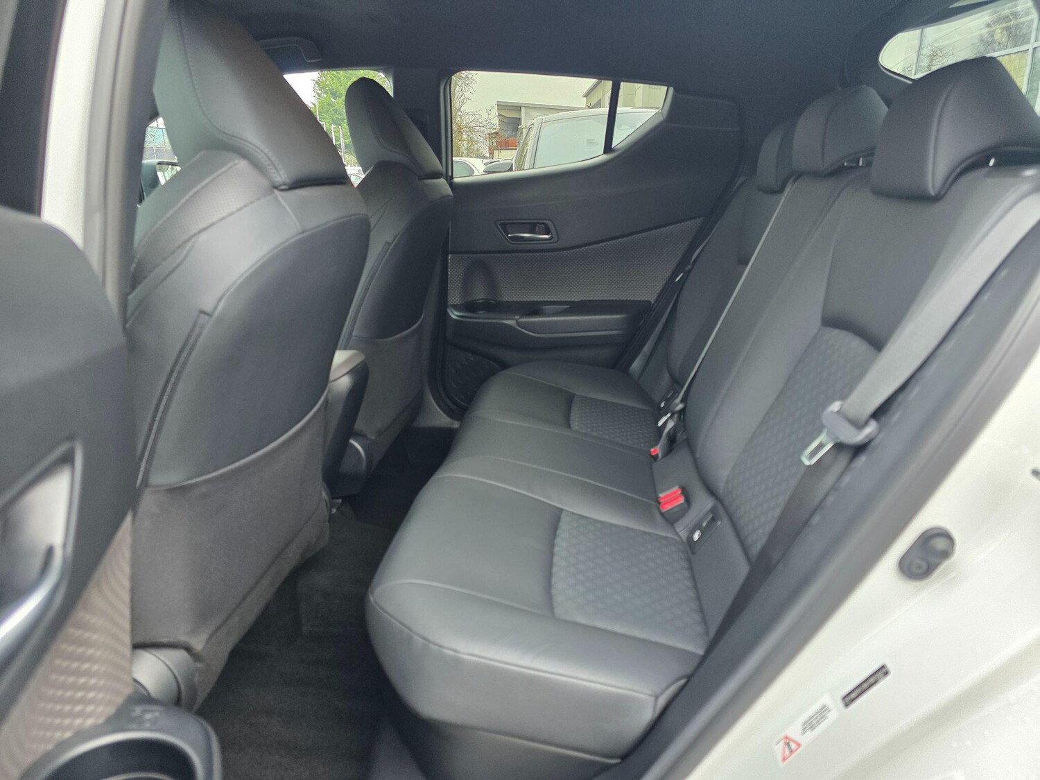 Used Toyota C-HR 2023 for sale - 77537930: Photo 14