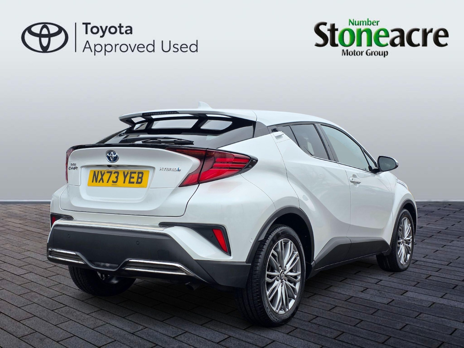 Used Toyota C-HR 2023 for sale - 77537930: Photo 2