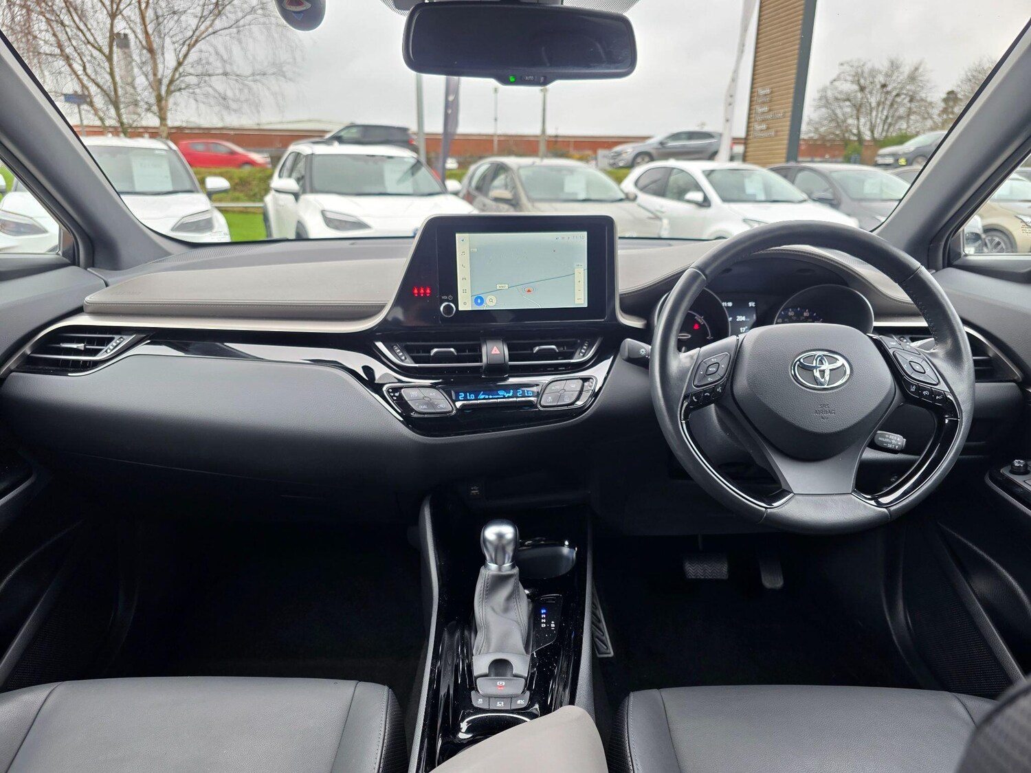 Used Toyota C-HR 2023 for sale - 77537930: Photo 7