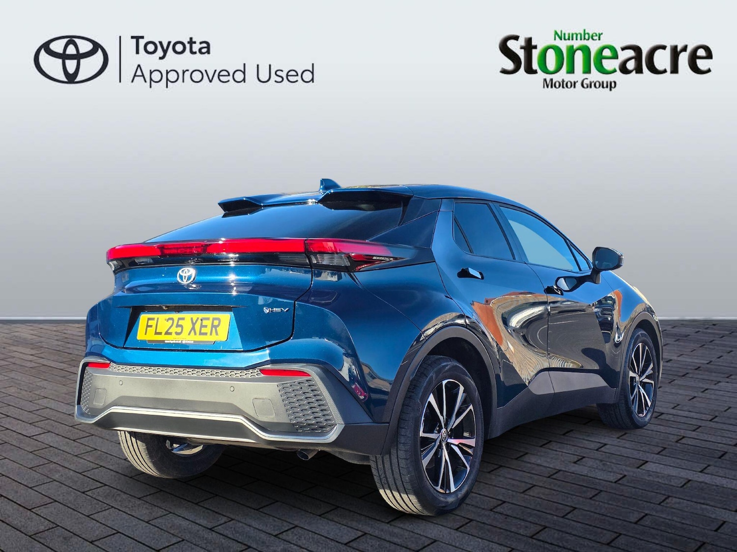 Used Toyota C-HR 2025 for sale - 77612599: Photo 2