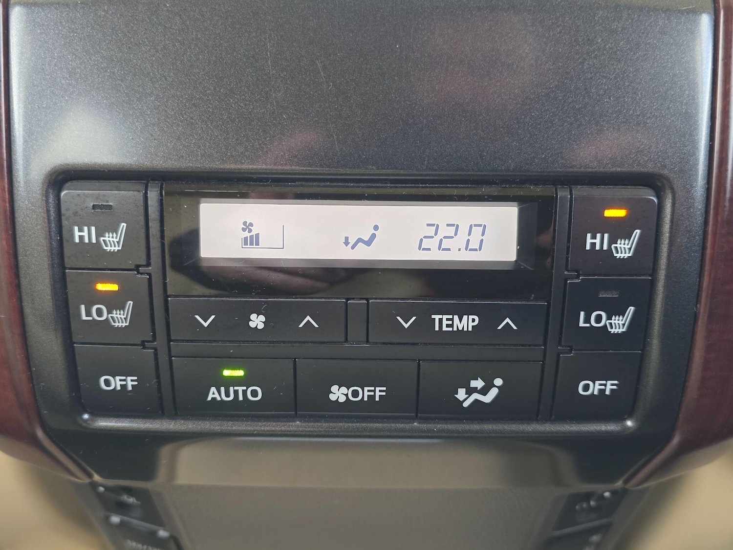 Used Toyota Land Cruiser 2017 for sale - 78127302: Photo 31