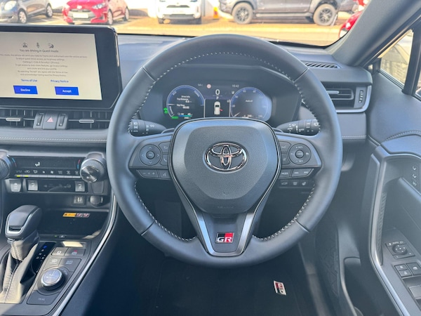 Used Toyota RAV4 2025 for sale - 76020912: Photo 10