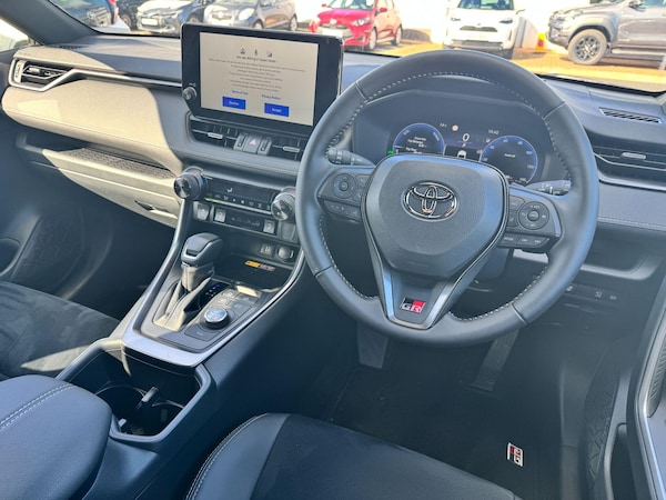 Used Toyota RAV4 2025 for sale - 76020912: Photo 8
