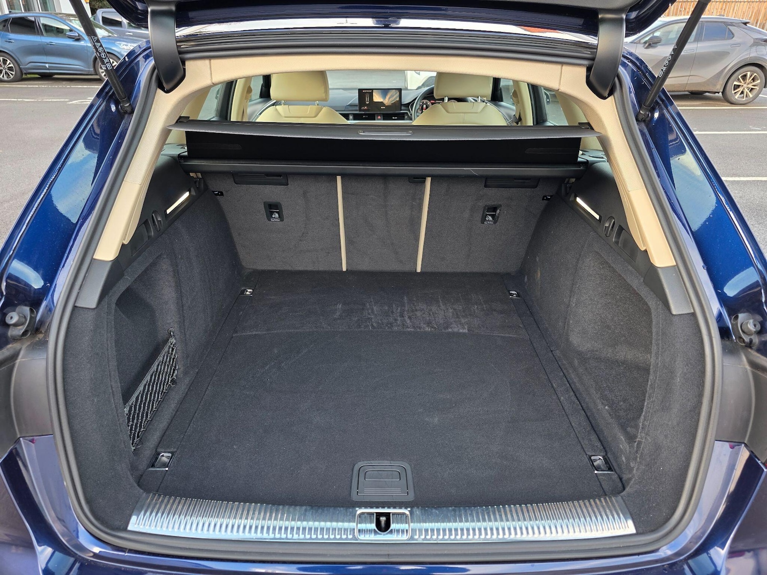 Used Audi A4 Avant 2023 for sale - 76976493: Photo 15