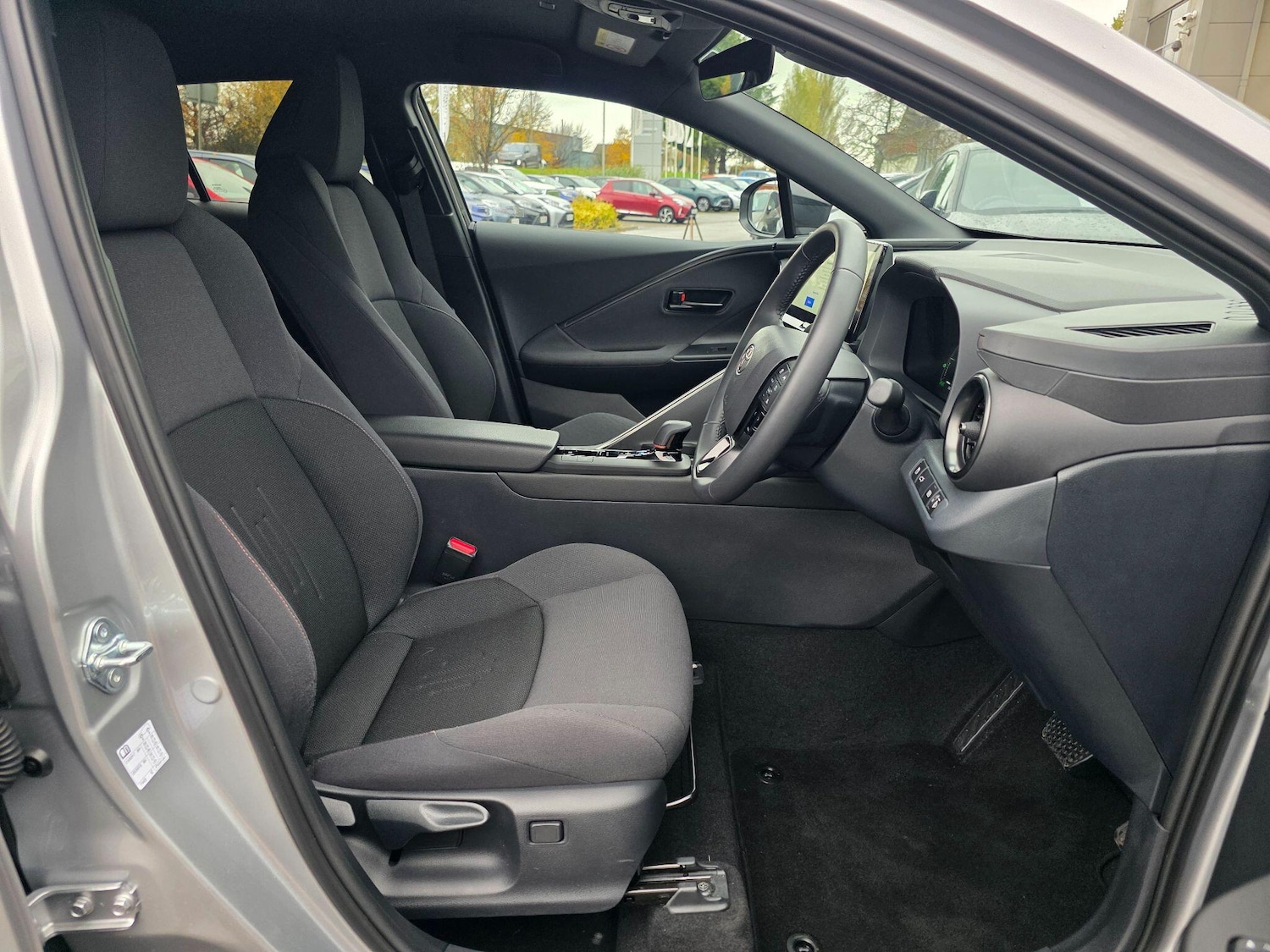 Used Toyota C-HR 2025 for sale - 76671259: Photo 13