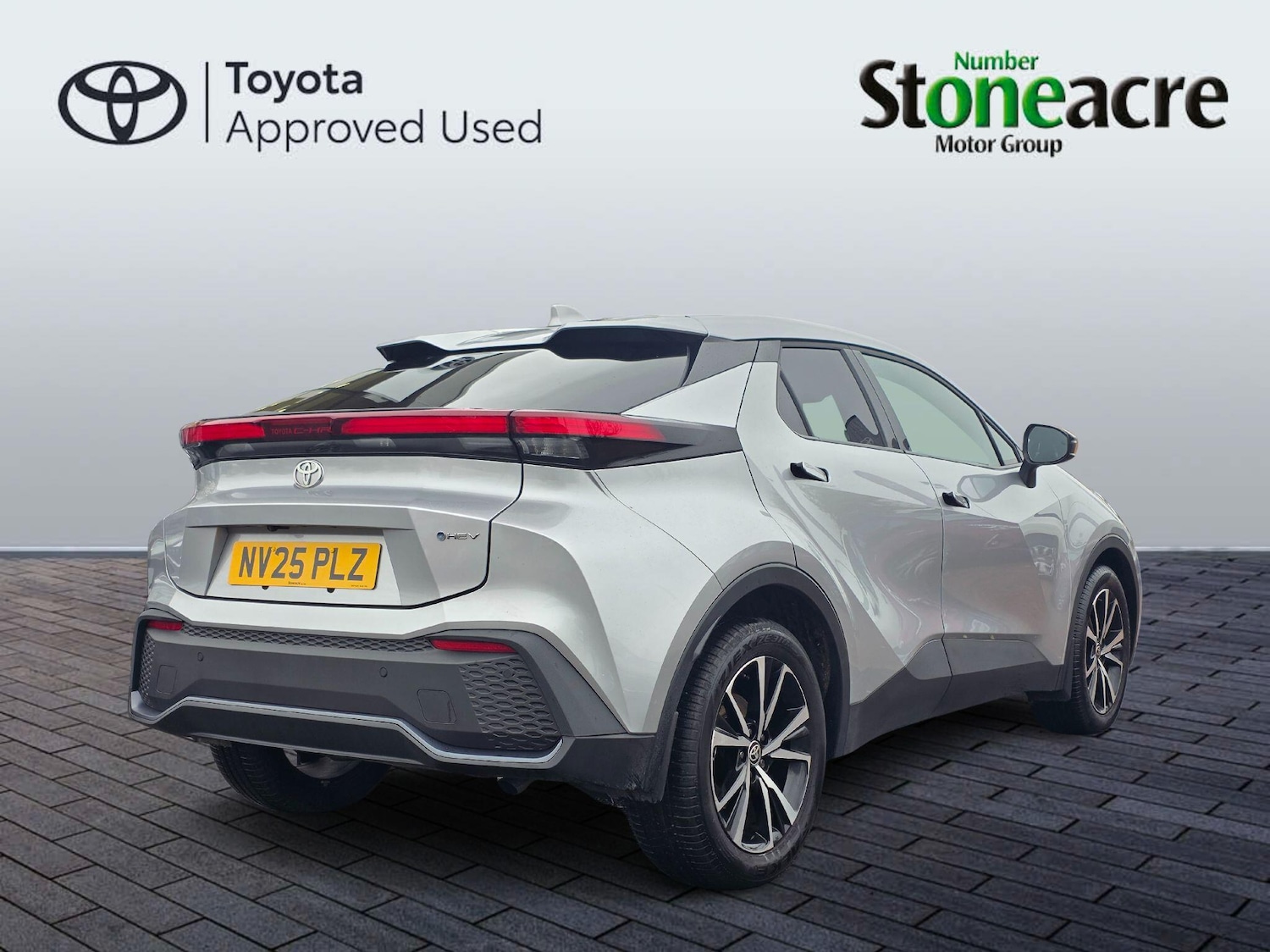 Used Toyota C-HR 2025 for sale - 76671259: Photo 2