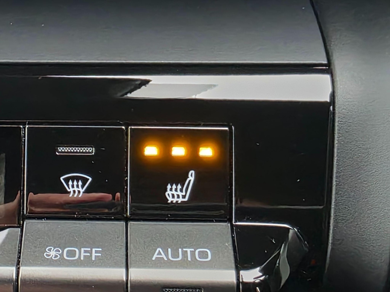 Used Toyota C-HR 2025 for sale - 76671259: Photo 23