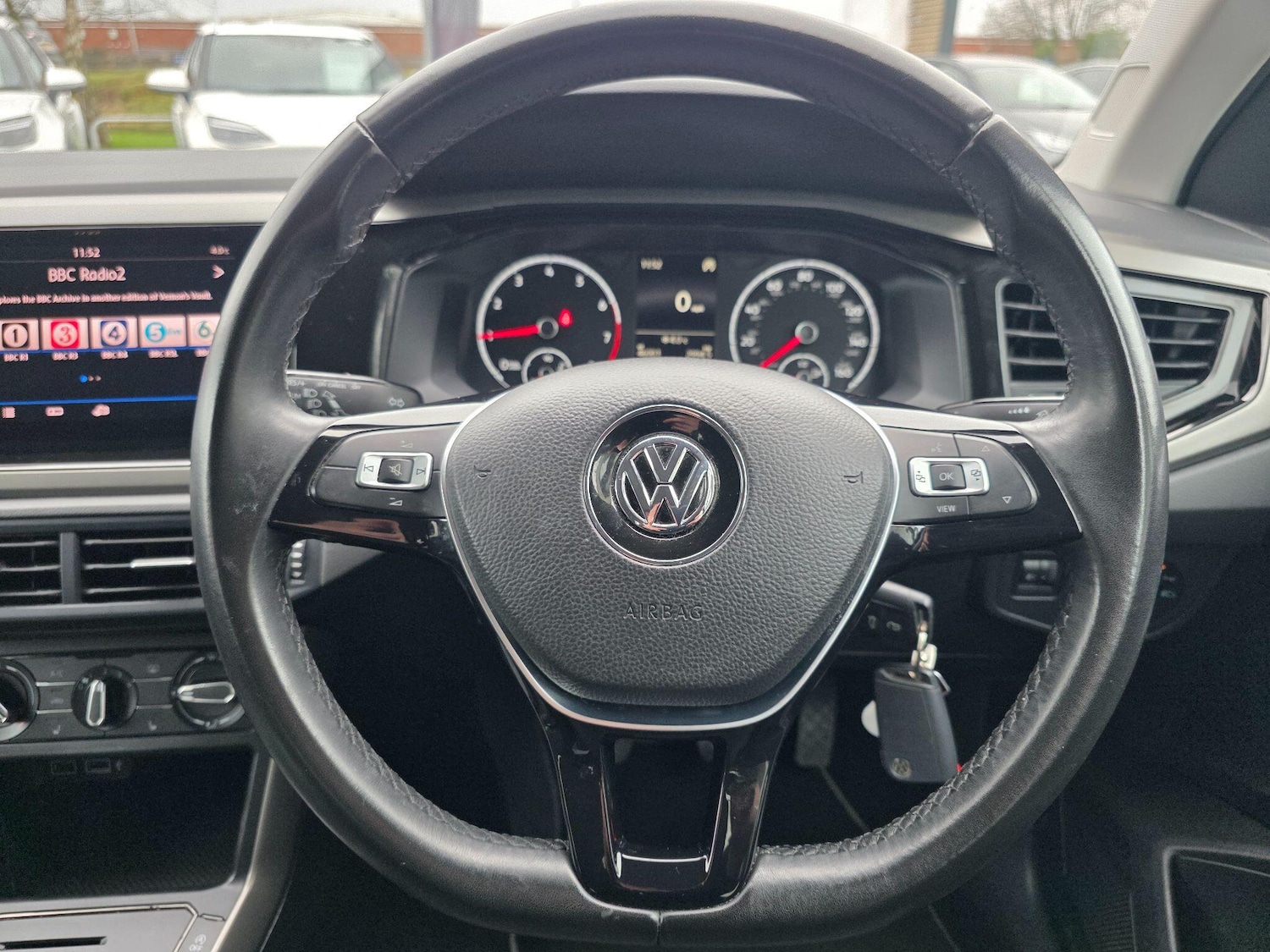 Used Volkswagen Polo 2018 for sale - 77395723: Photo 8