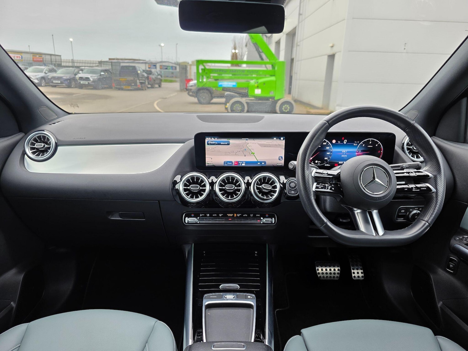 Used Mercedes-Benz GLA 2023 for sale - 78034102: Photo 5