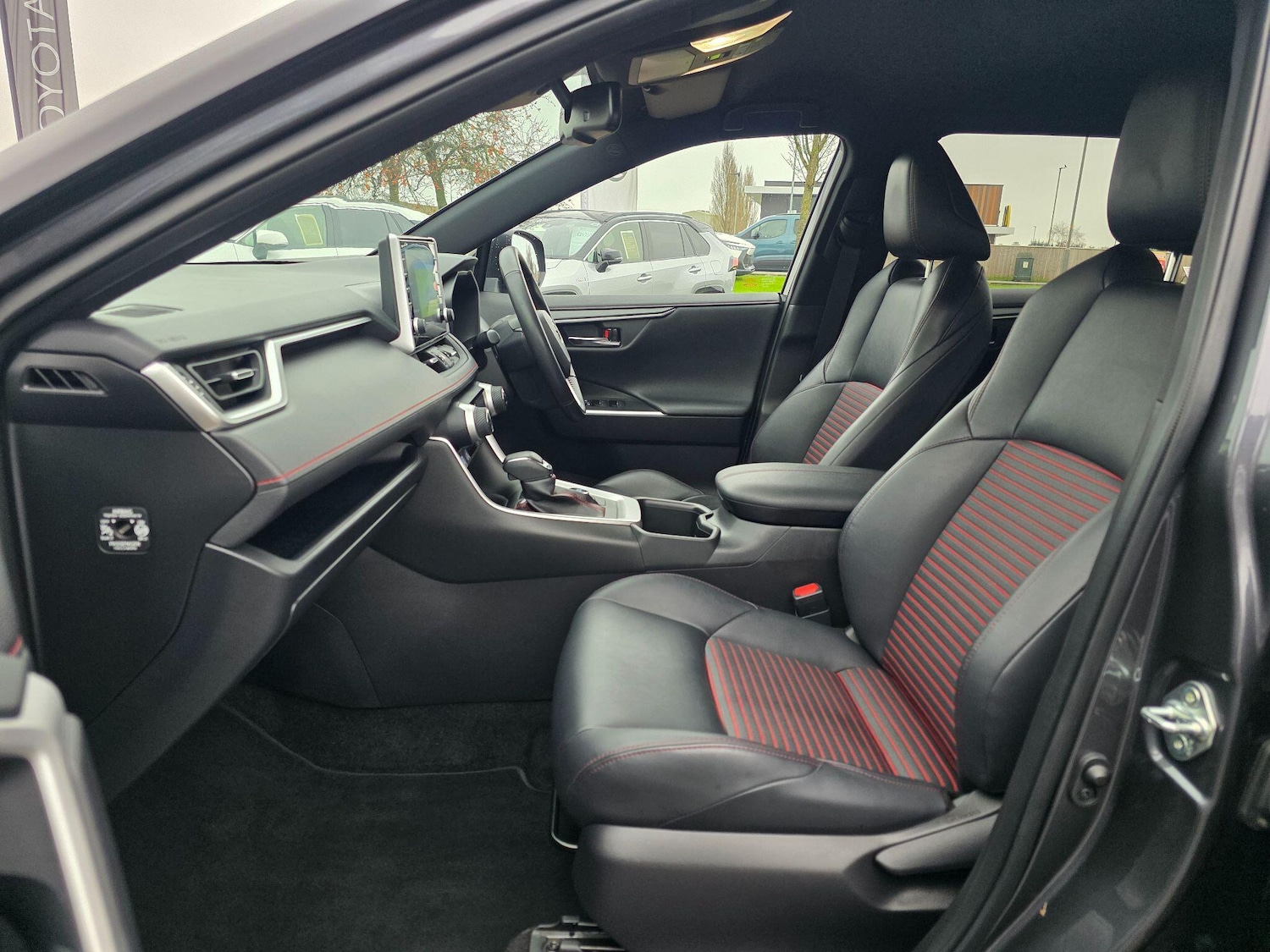 Used Toyota RAV4 2022 for sale - 77215035: Photo 12