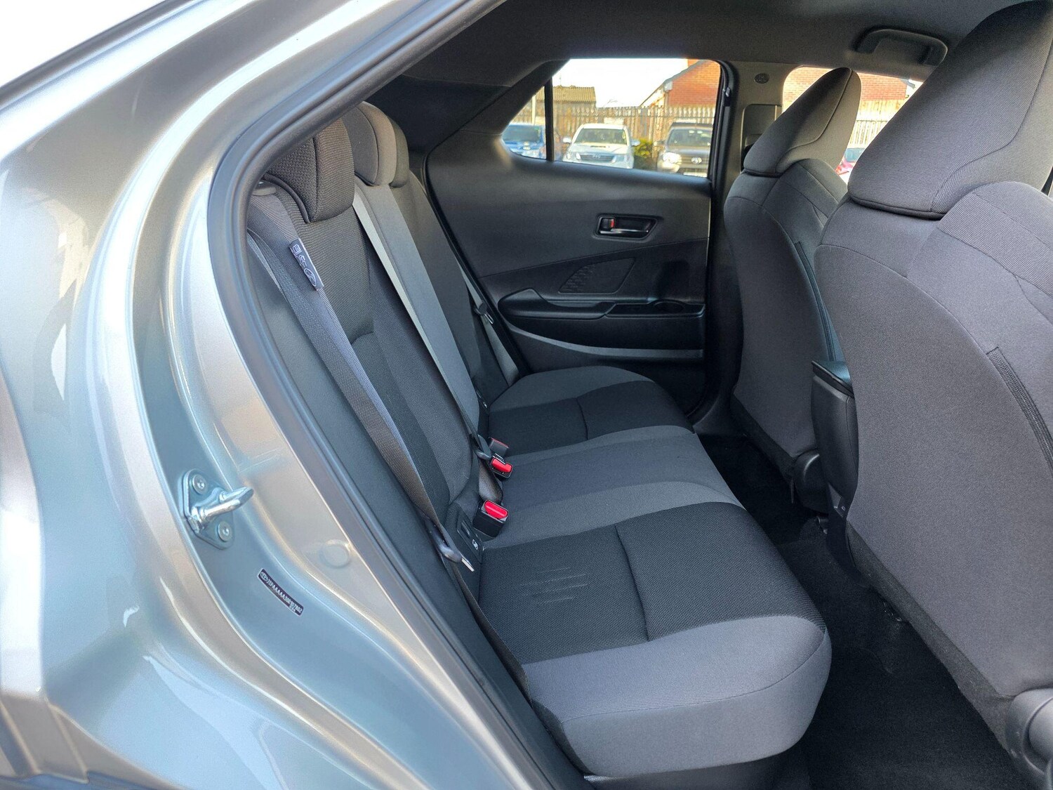 Used Toyota C-HR 2025 for sale - 77993332: Photo 15