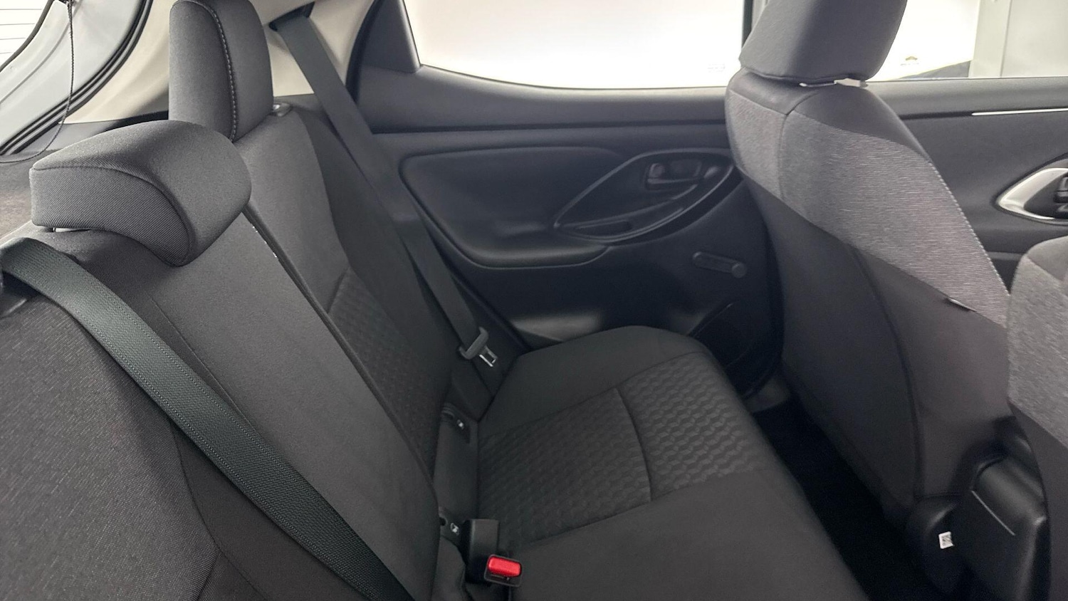 Used Toyota Yaris 2024 for sale - 77709961: Photo 15