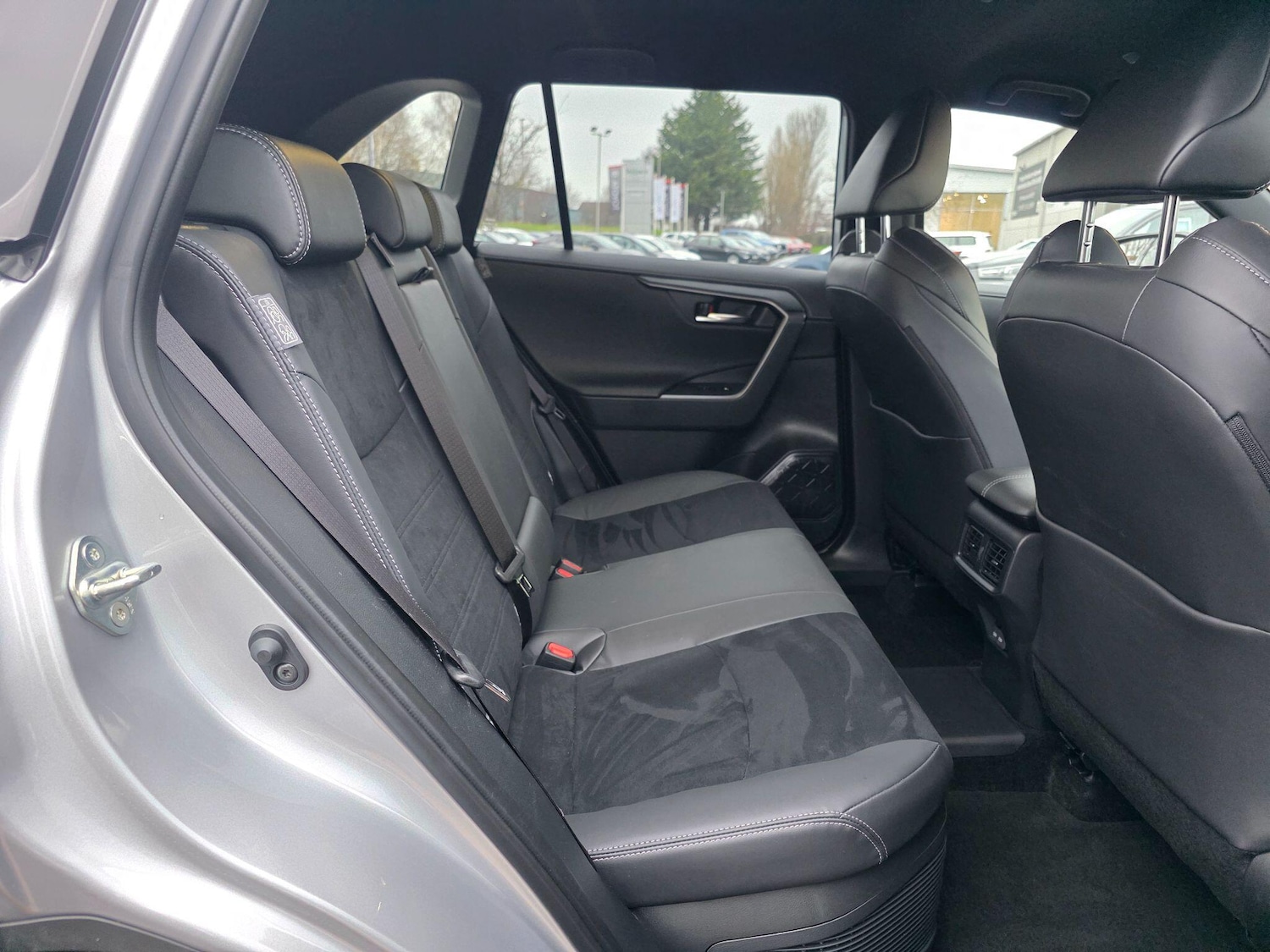 Used Toyota RAV4 2025 for sale - 77074079: Photo 16