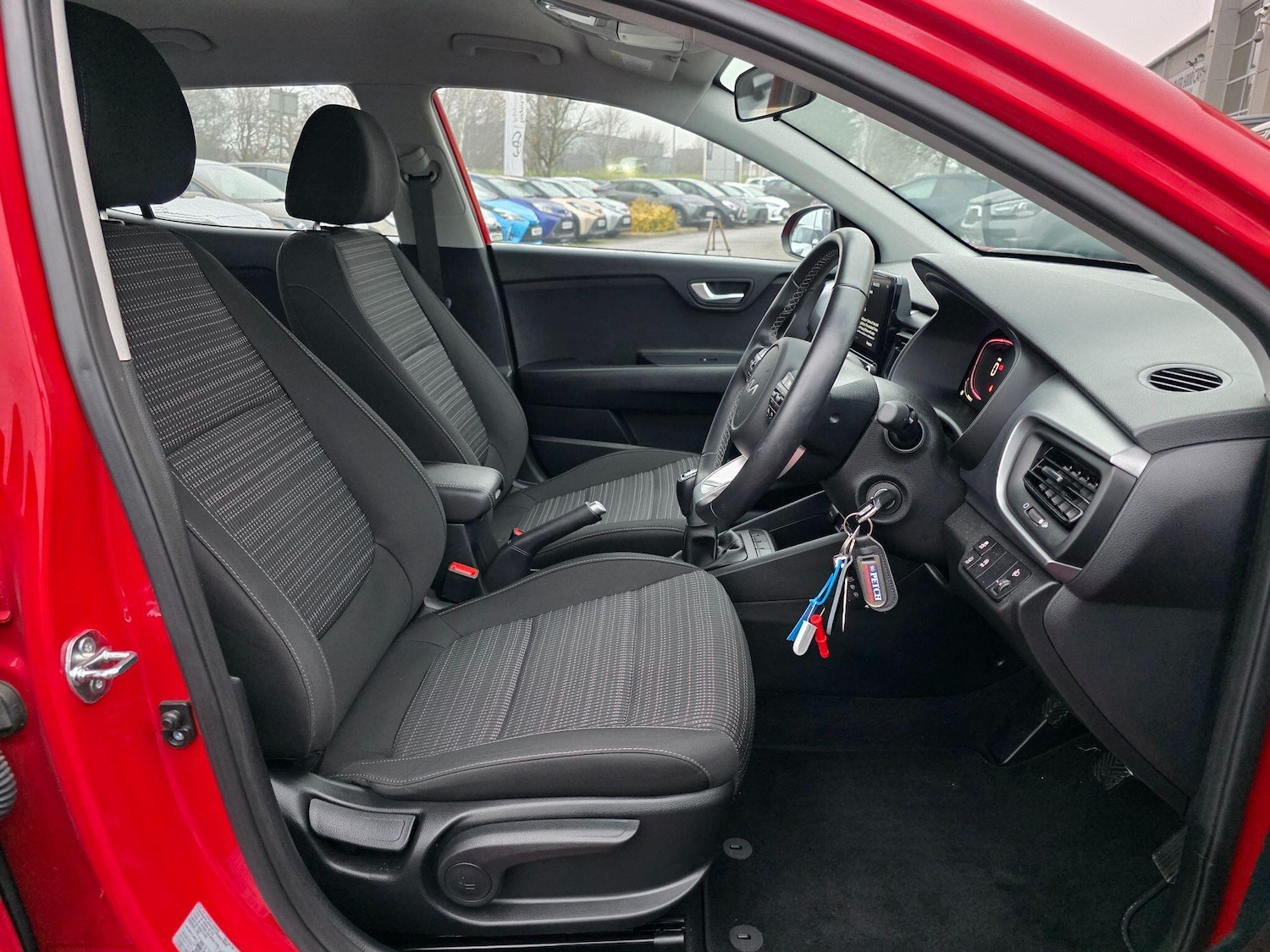 Used Kia Stonic 2024 for sale - 77109436: Photo 11