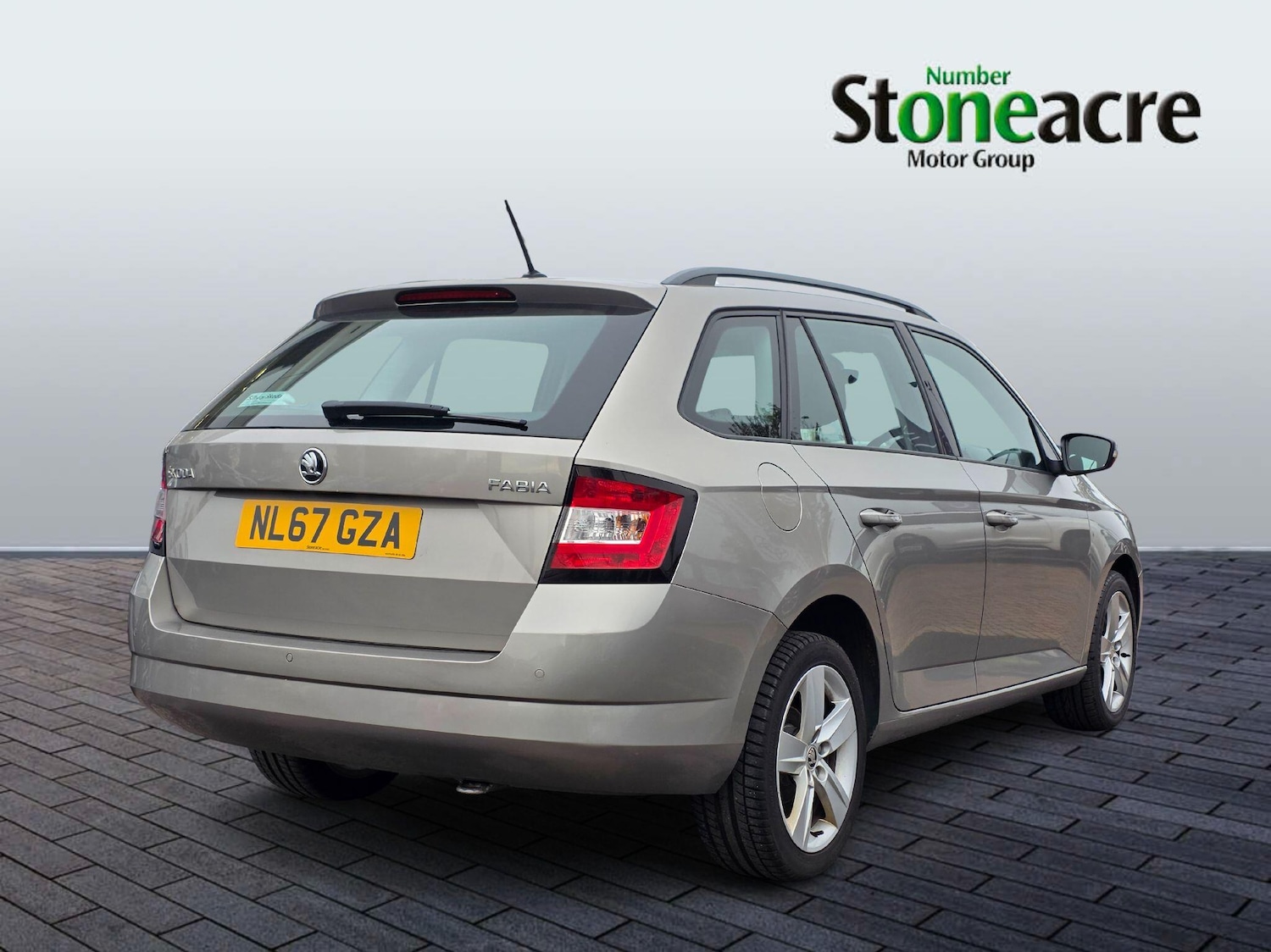 Used Skoda Fabia 2017 for sale - 76573508: Photo 2