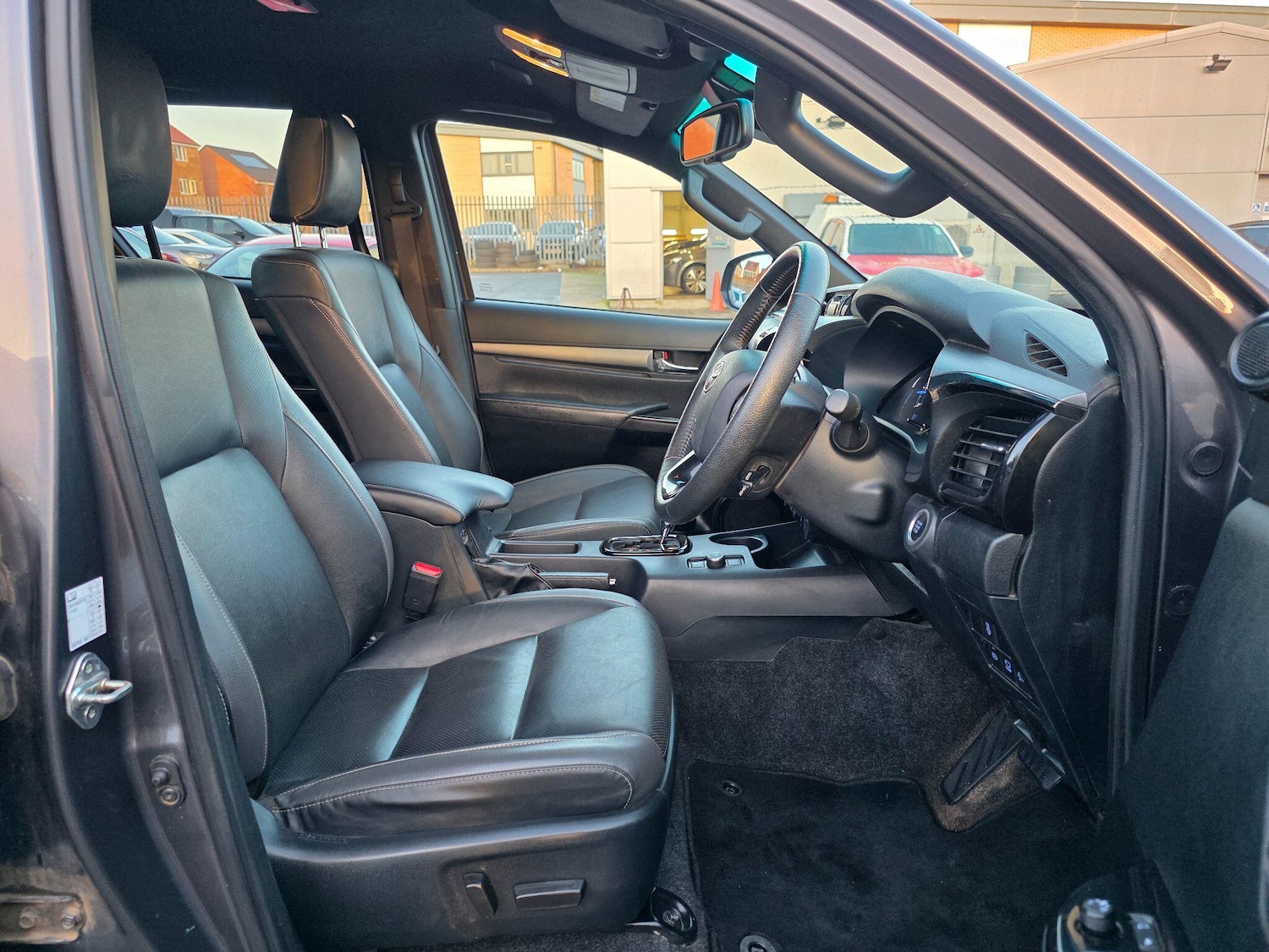 Used Toyota Hilux for sale - 78135933: Photo 13