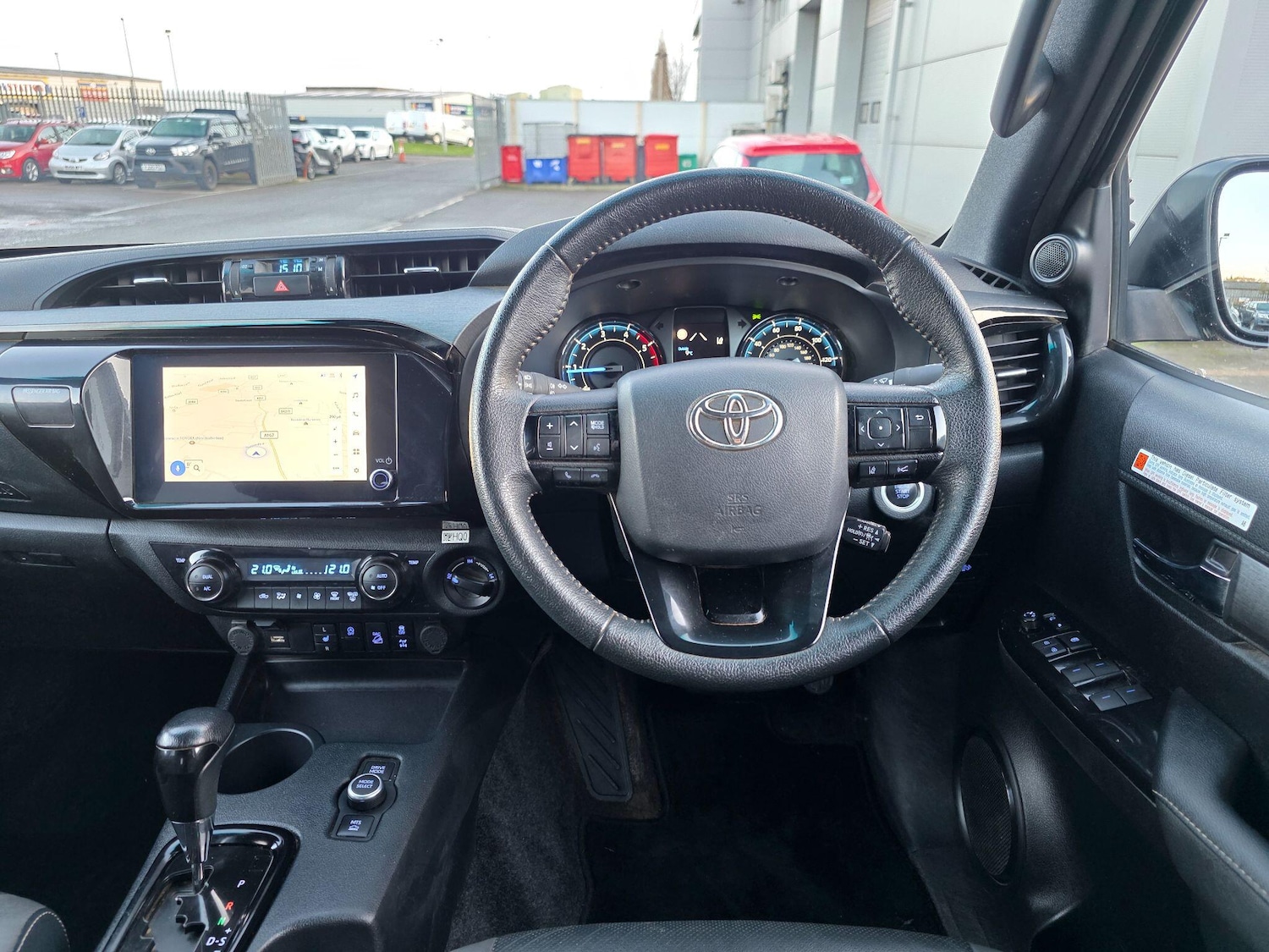 Used Toyota Hilux for sale - 78135933: Photo 8