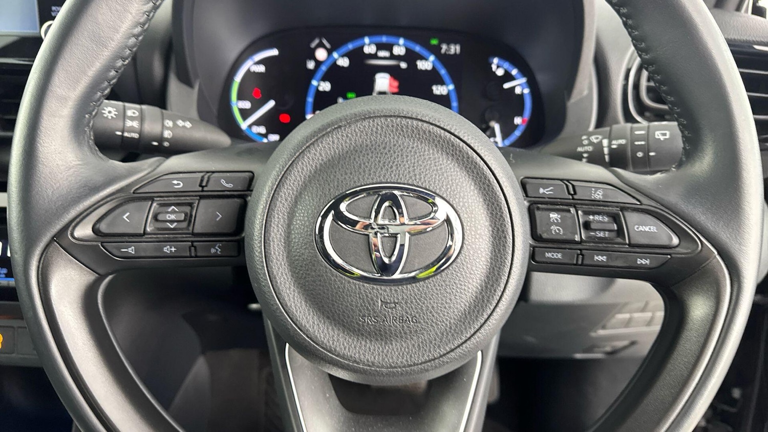 Used Toyota Yaris Cross 2023 for sale - 77709607: Photo 10