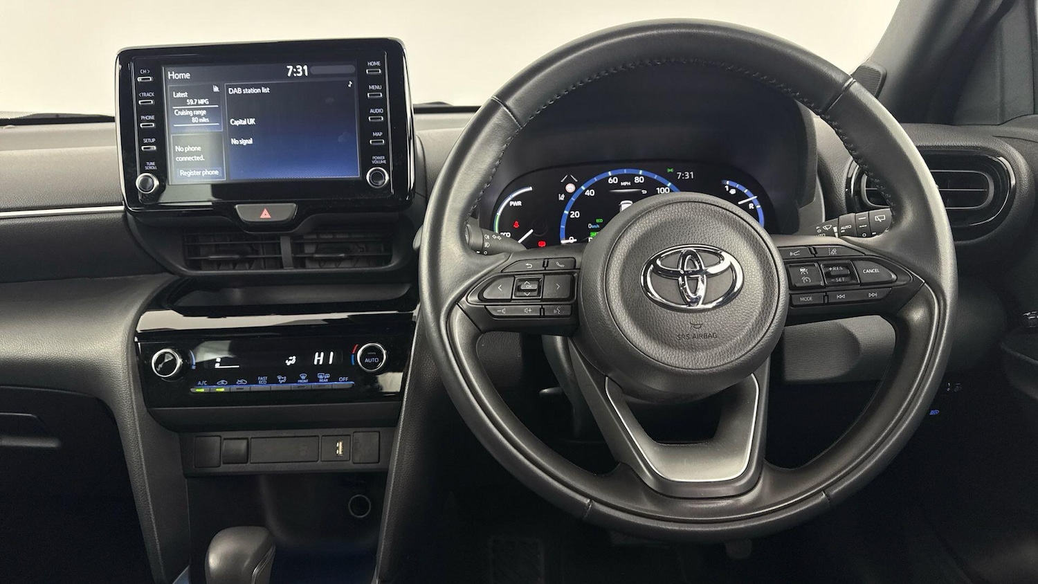 Used Toyota Yaris Cross 2023 for sale - 77709607: Photo 8