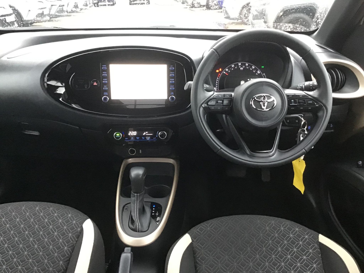 Used Toyota Aygo X 2022 for sale - 77119589: Photo 7
