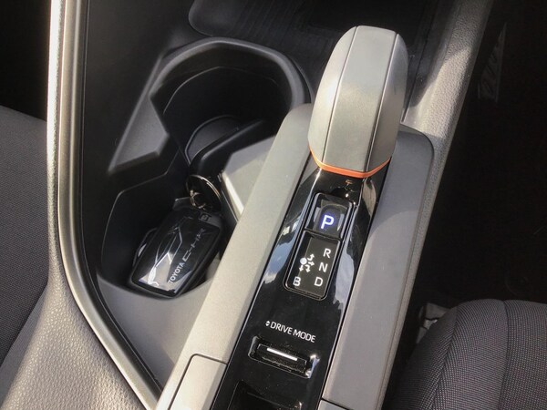 Used Toyota C-HR 2024 for sale - 76109100: Photo 21
