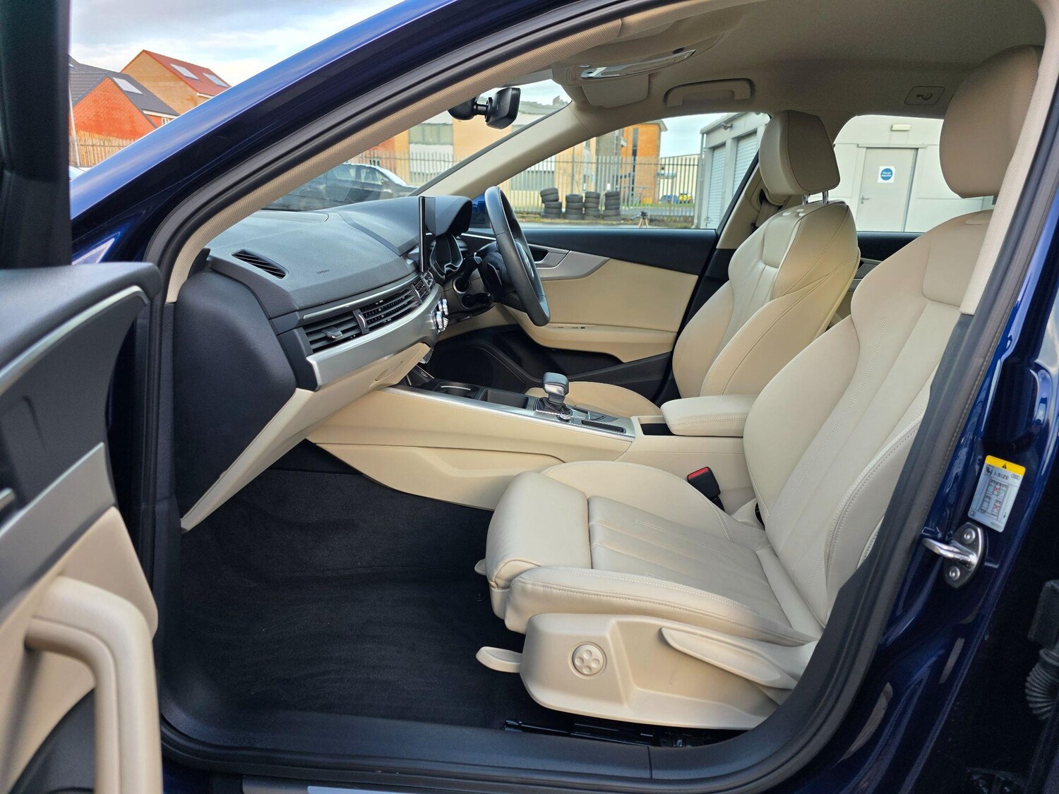 Used Audi A4 2023 for sale - 77496881: Photo 11