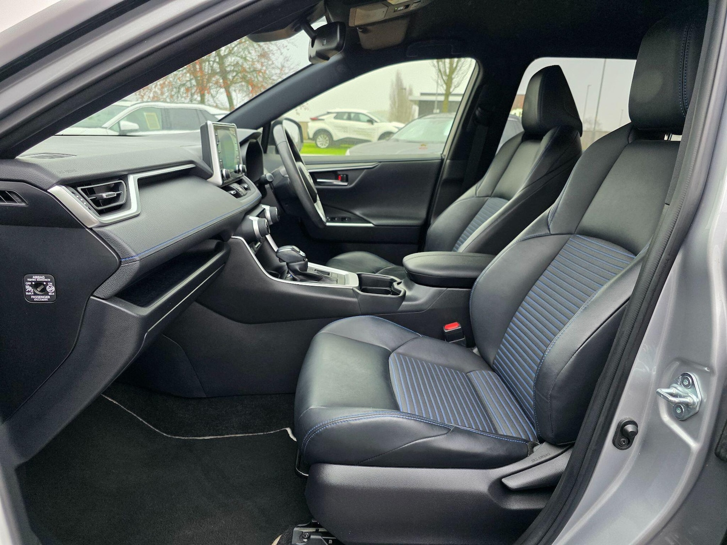 Used Toyota RAV4 2021 for sale - 77162777: Photo 12