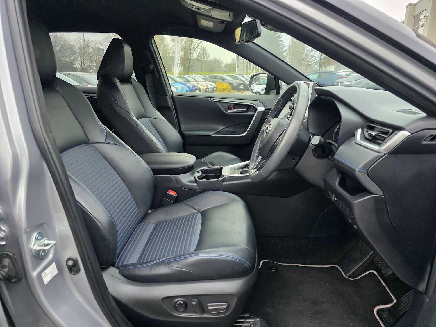 Used Toyota RAV4 2021 for sale - 77162777: Photo 13