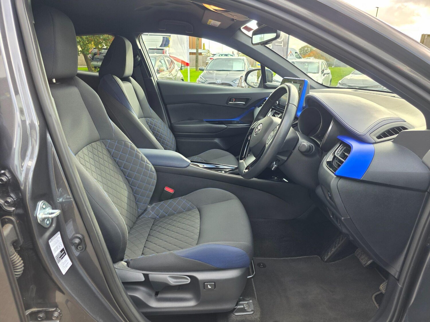 Used Toyota C-HR 2020 for sale - 77081337: Photo 13