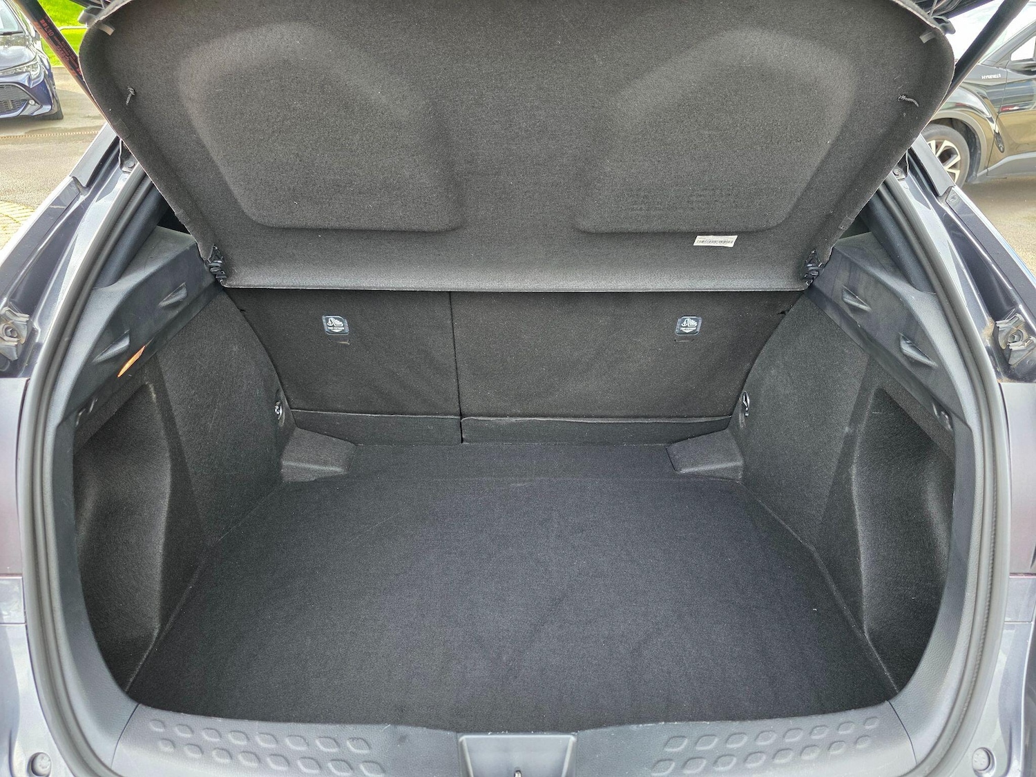 Used Toyota C-HR 2020 for sale - 77081337: Photo 16