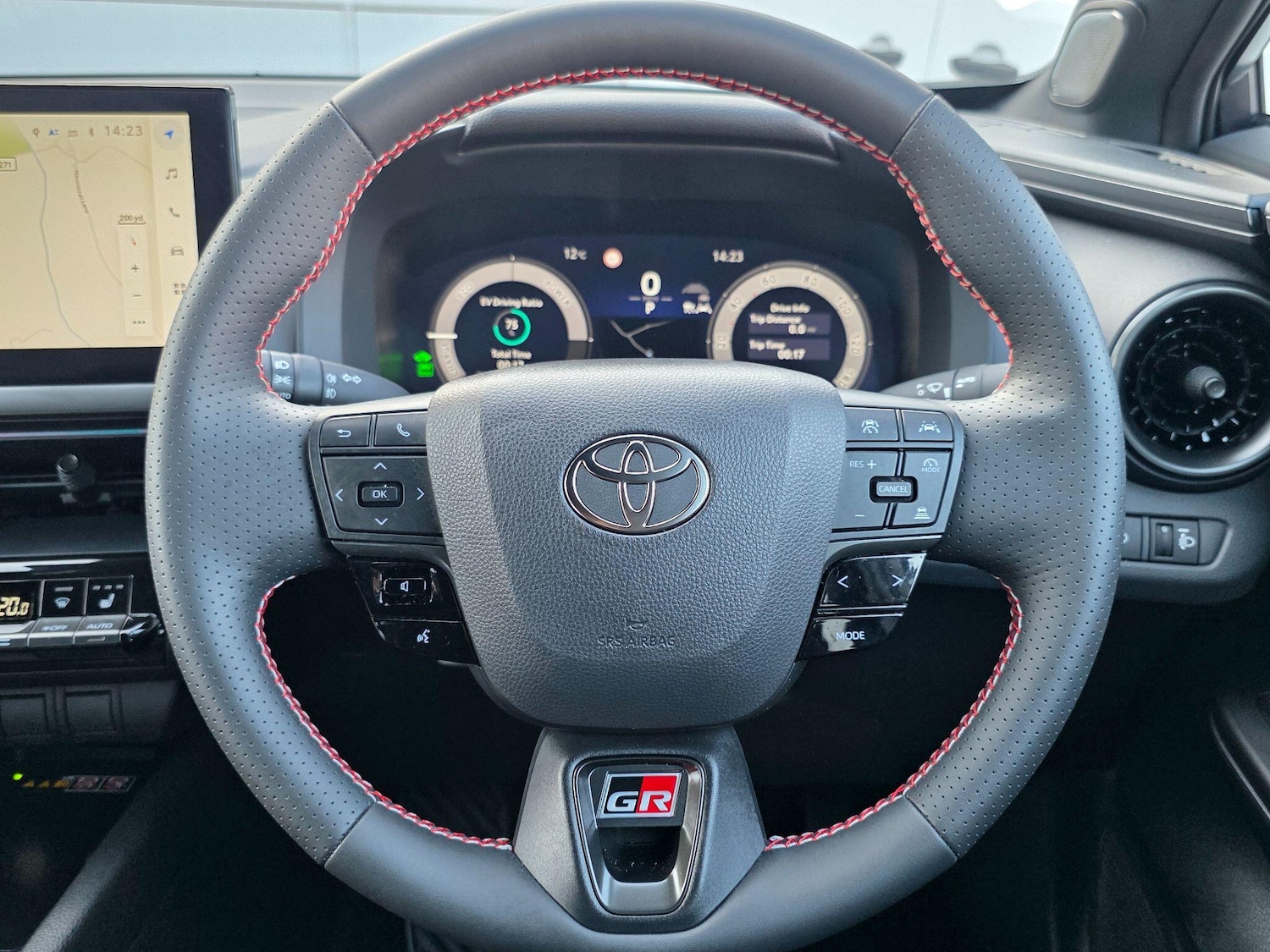 Used Toyota C-HR 2024 for sale - 78127303: Photo 10