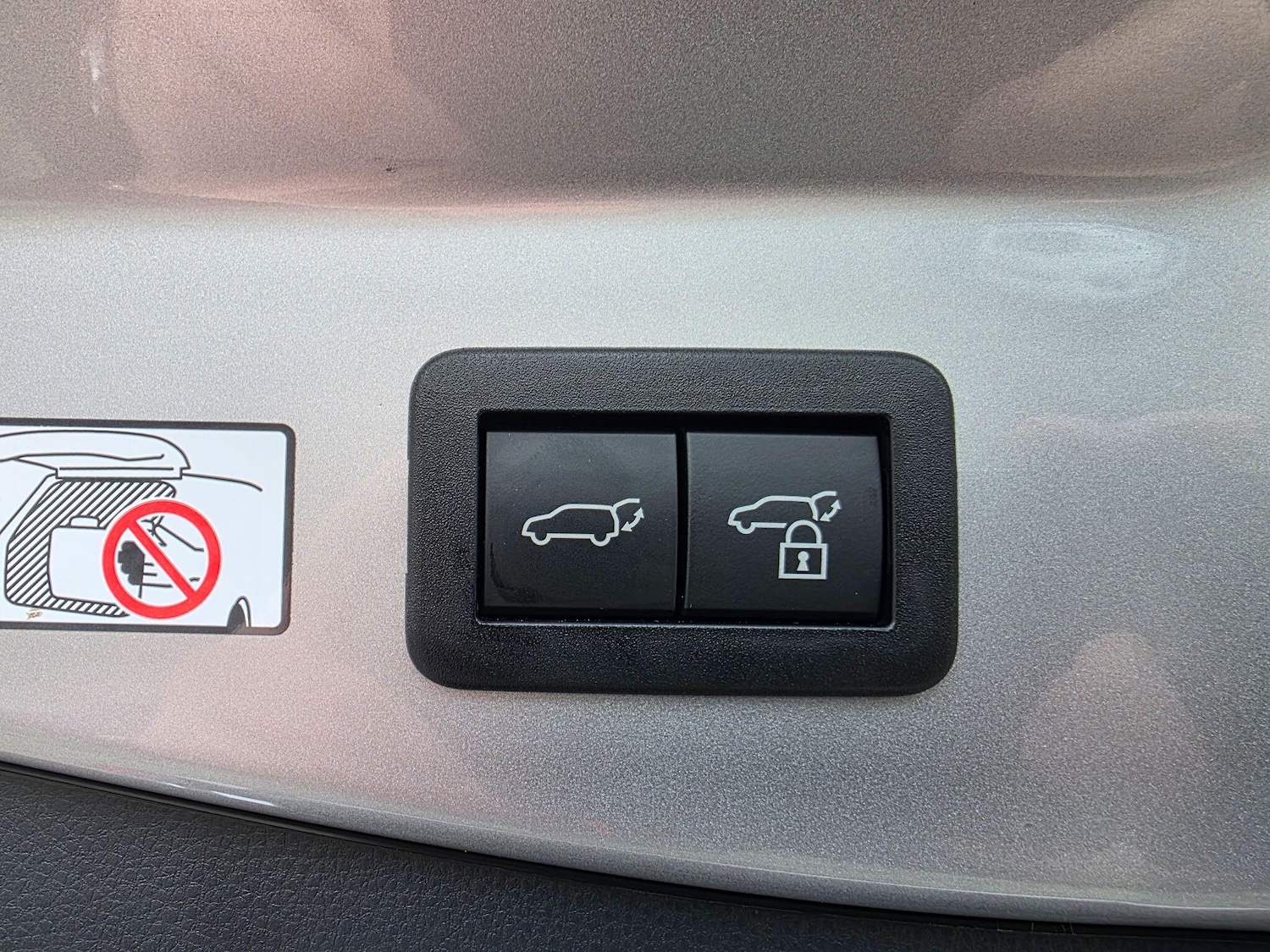 Used Toyota C-HR 2025 for sale - 77710429: Photo 26