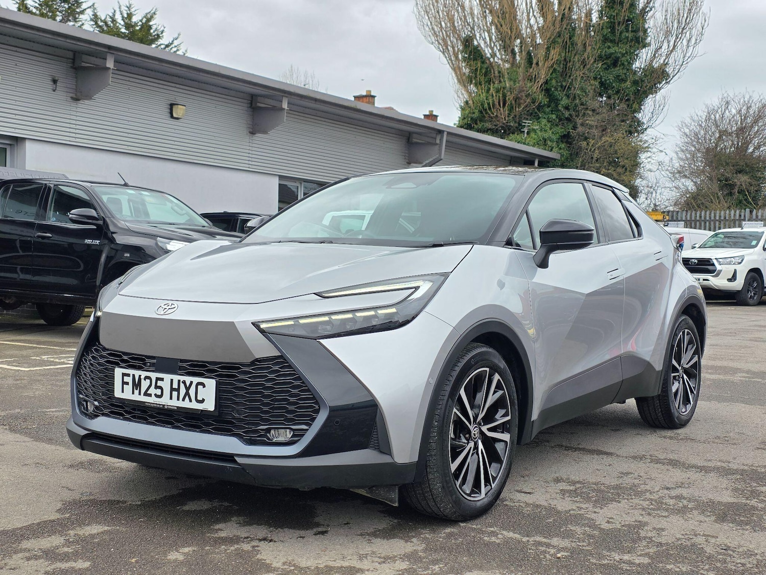 Used Toyota C-HR 2025 for sale - 77710429: Photo 5