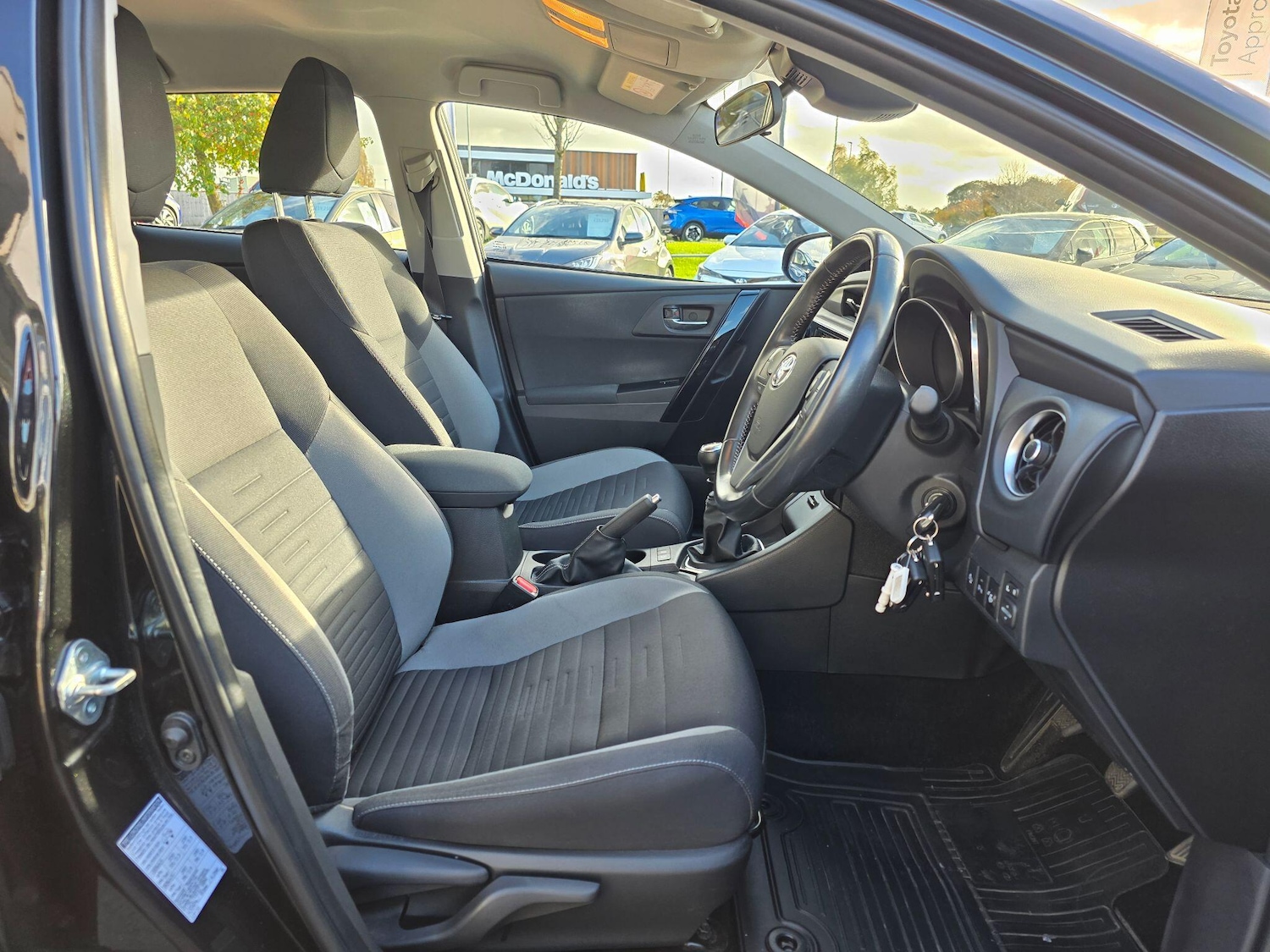 Used Toyota Auris 2017 for sale - 76473798: Photo 13