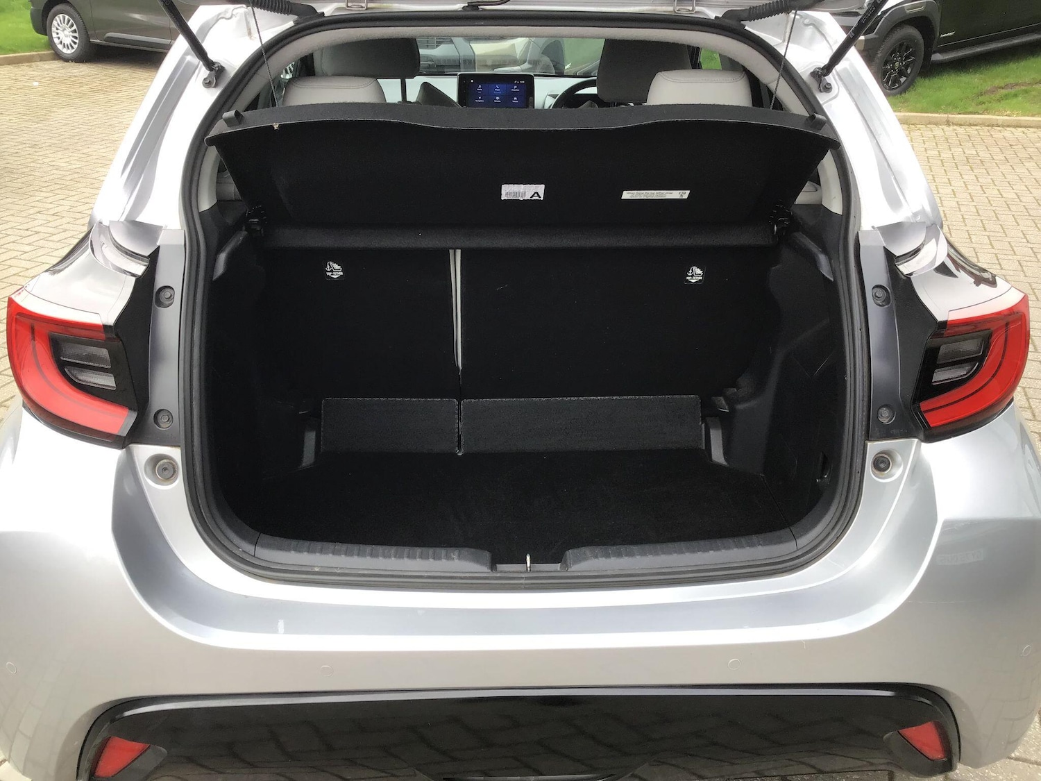 Used Toyota Yaris 2022 for sale - 77977871: Photo 15