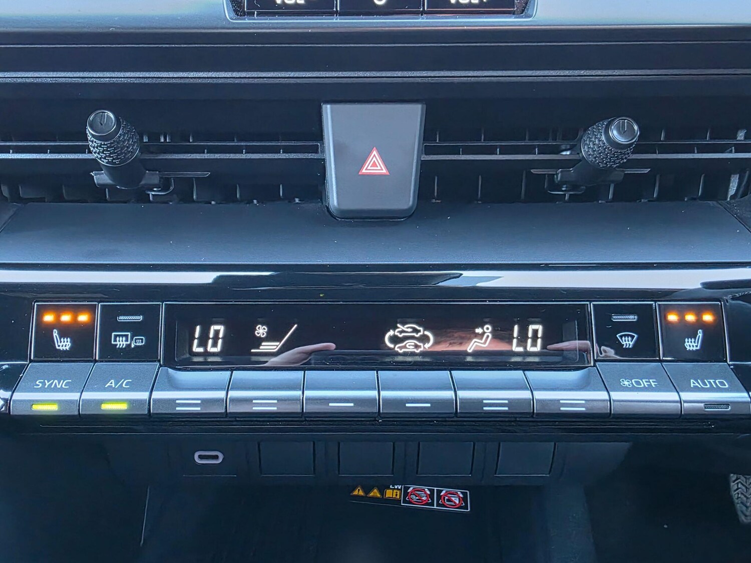 Used Toyota C-HR for sale - 77808669: Photo 23