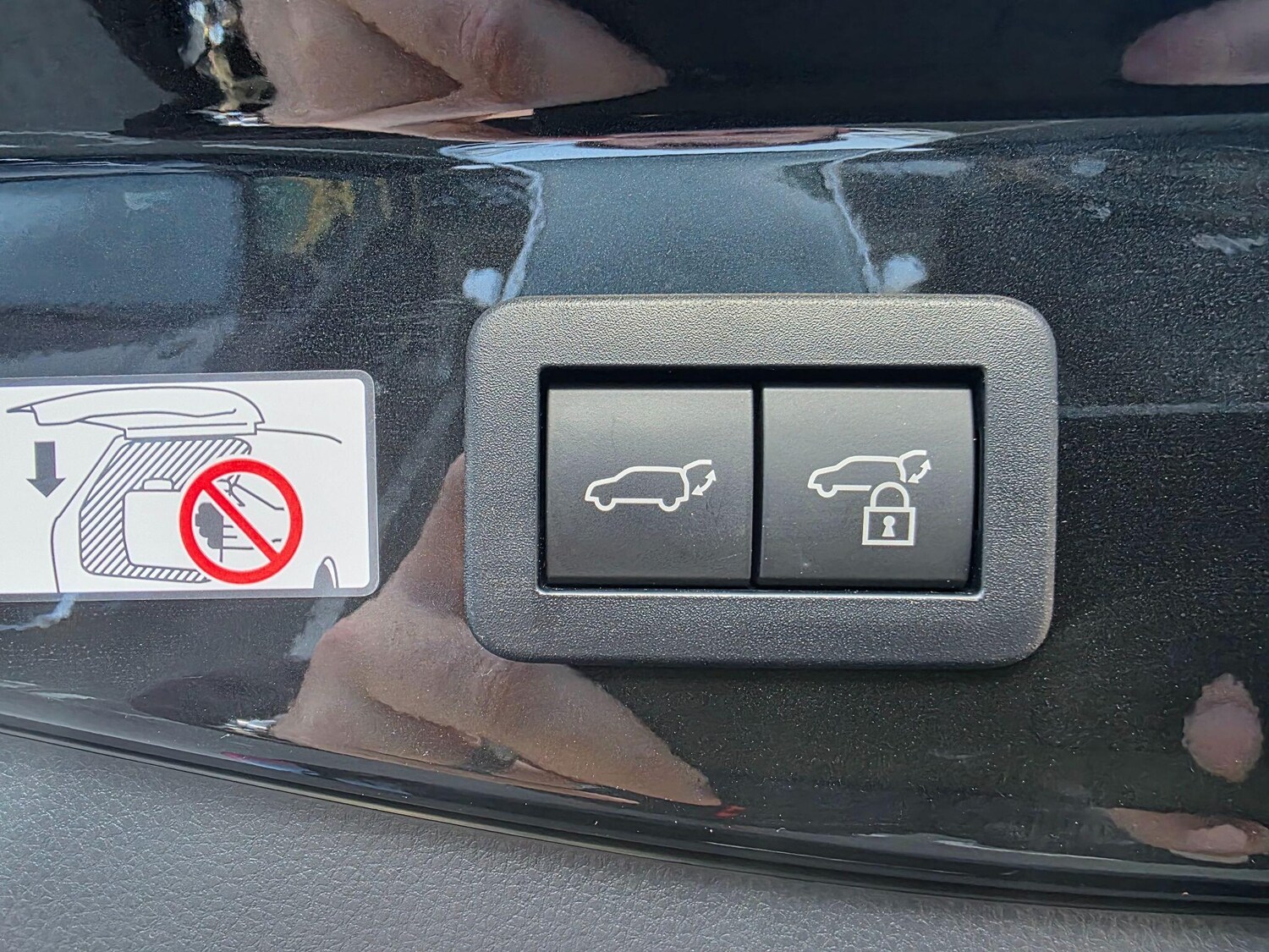 Used Toyota C-HR for sale - 77808669: Photo 25