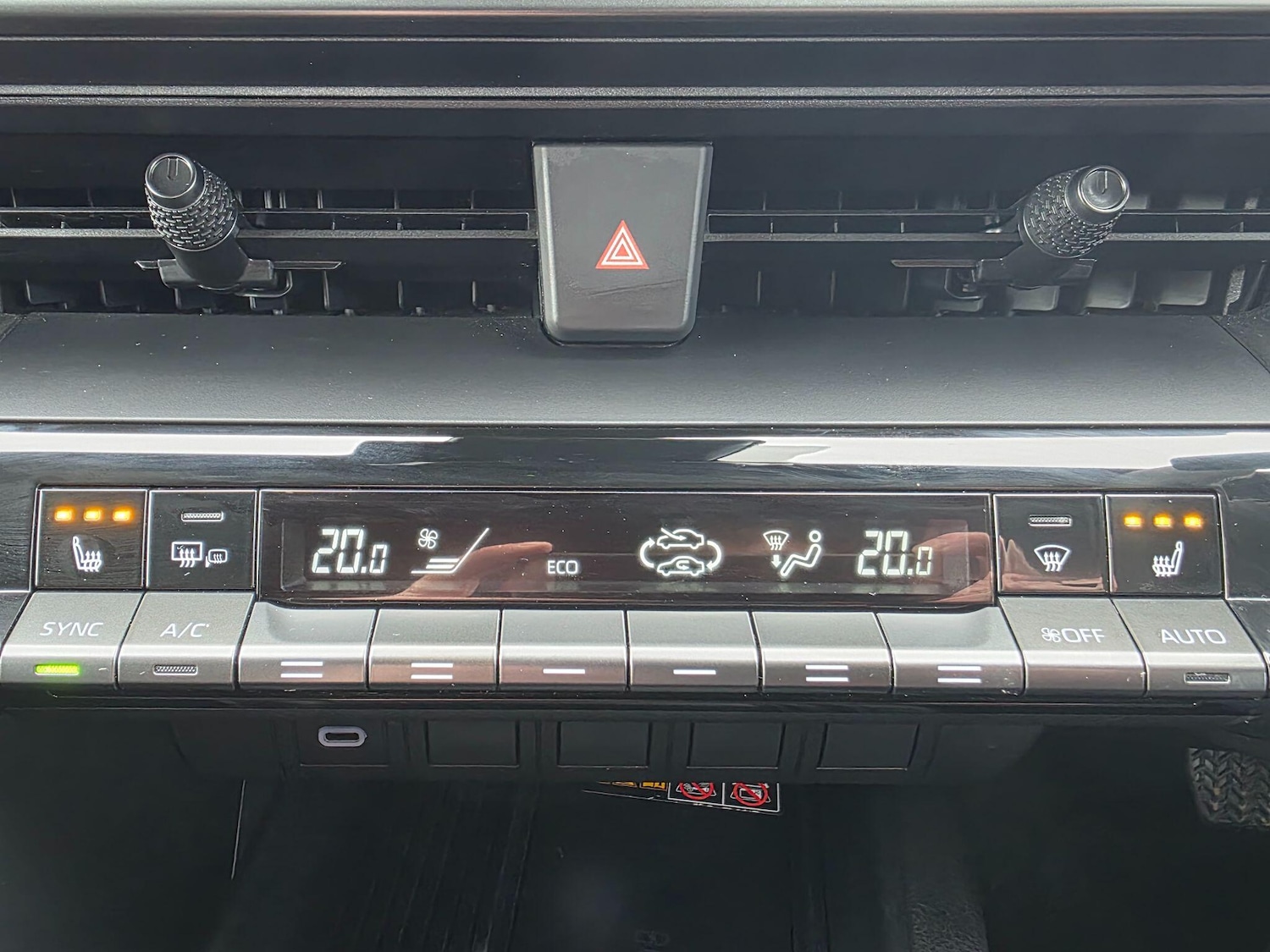 Used Toyota C-HR 2025 for sale - 77710548: Photo 24