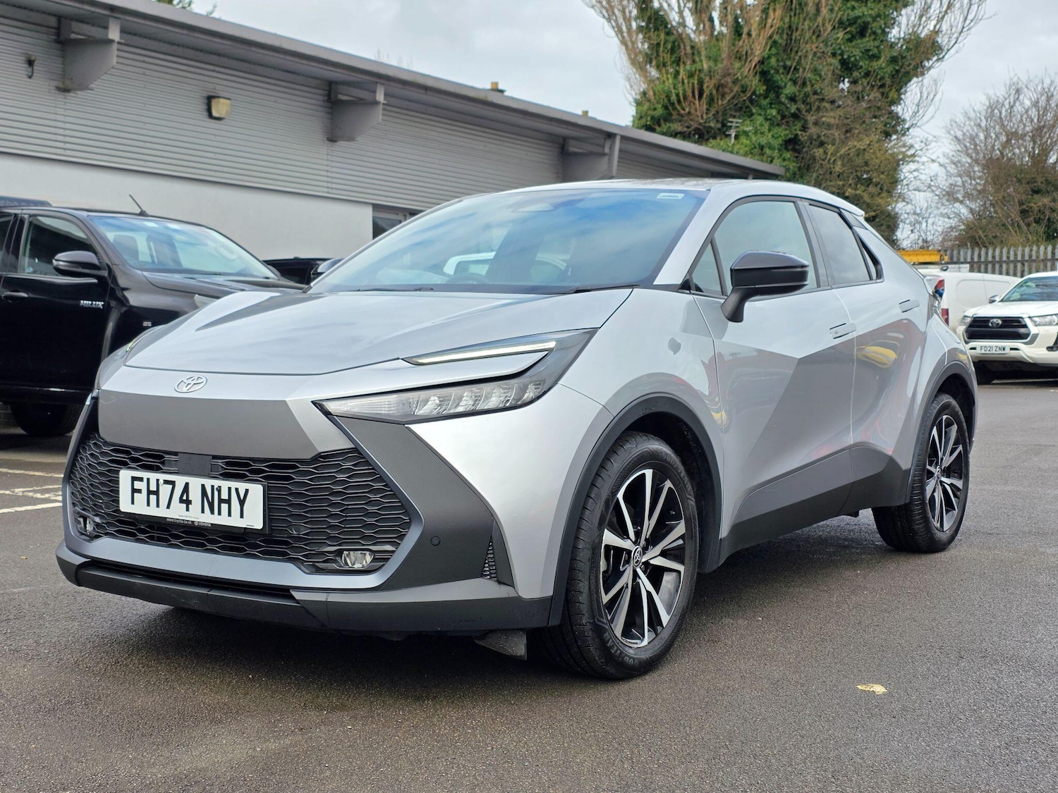 Used Toyota C-HR 2025 for sale - 77710548: Photo 5