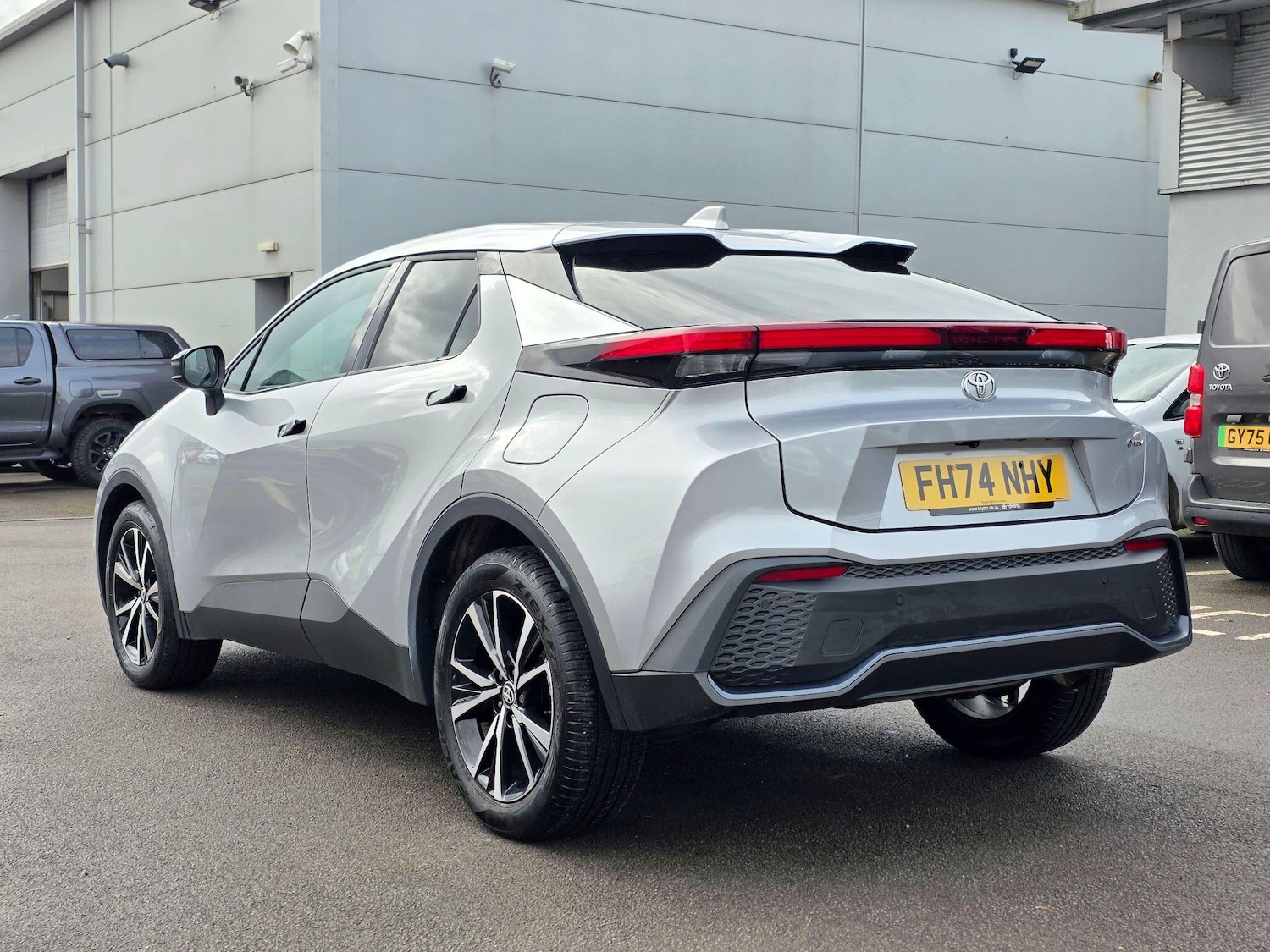 Used Toyota C-HR 2025 for sale - 77710548: Photo 6