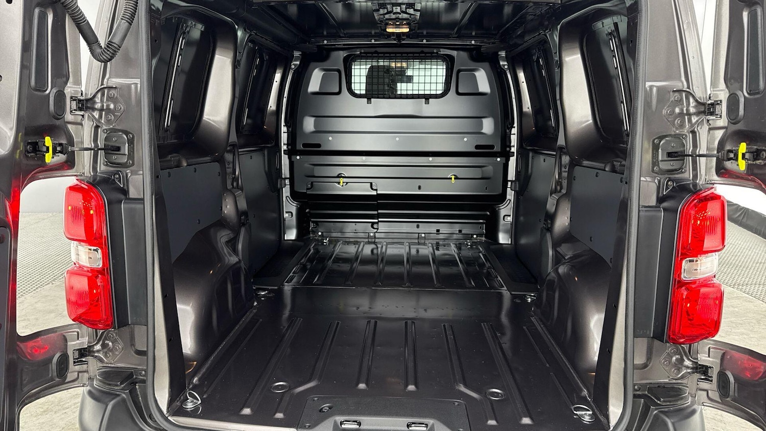 Used Toyota ProAce 2025 for sale - 77575120: Photo 16