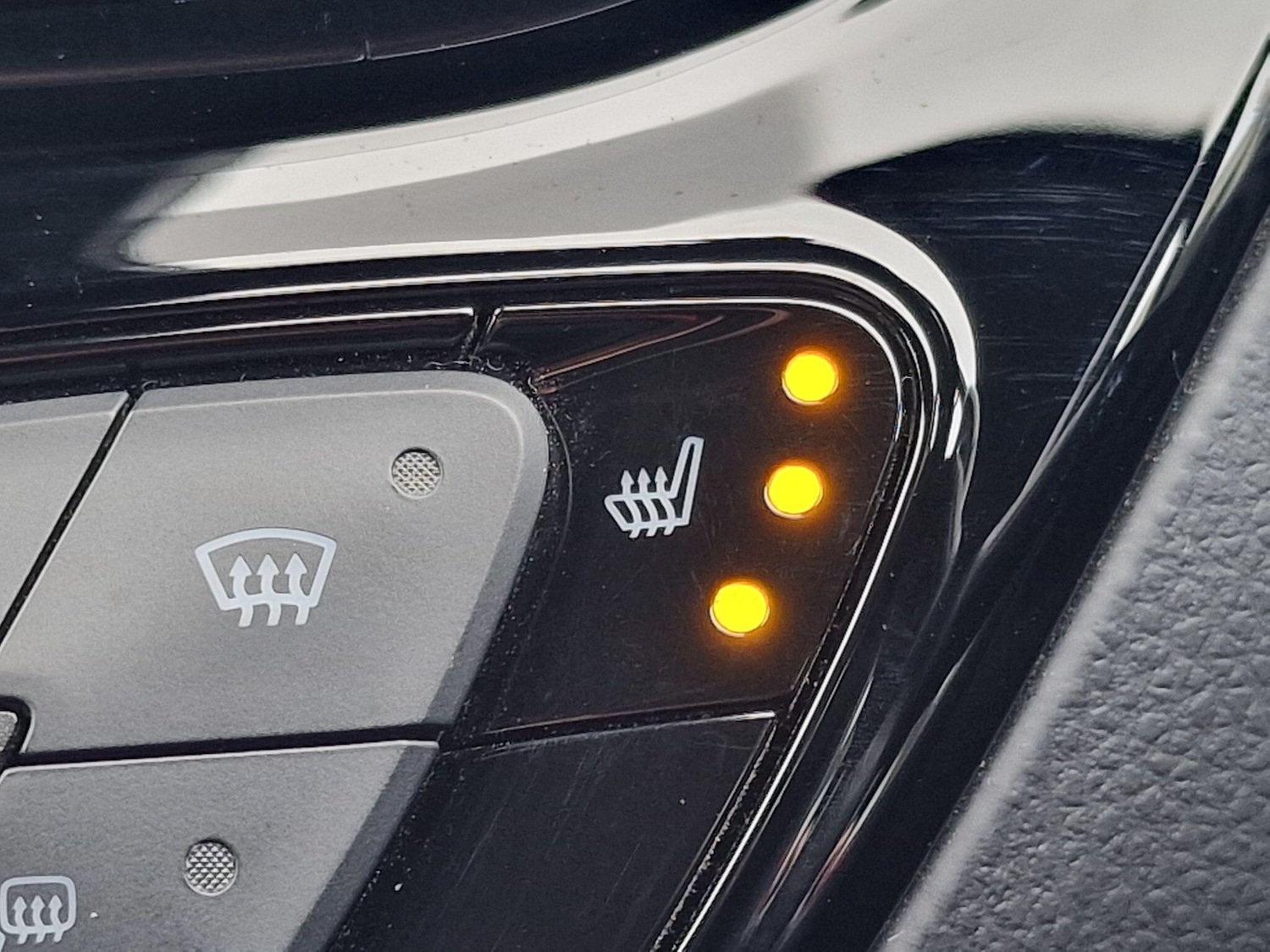 Used Toyota C-HR 2022 for sale - 77109742: Photo 24