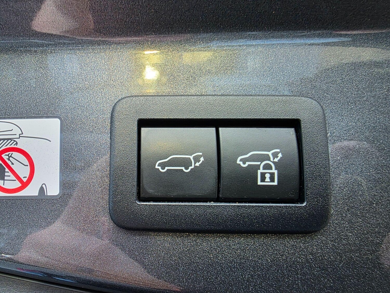 Used Toyota C-HR 2025 for sale - 77993458: Photo 25