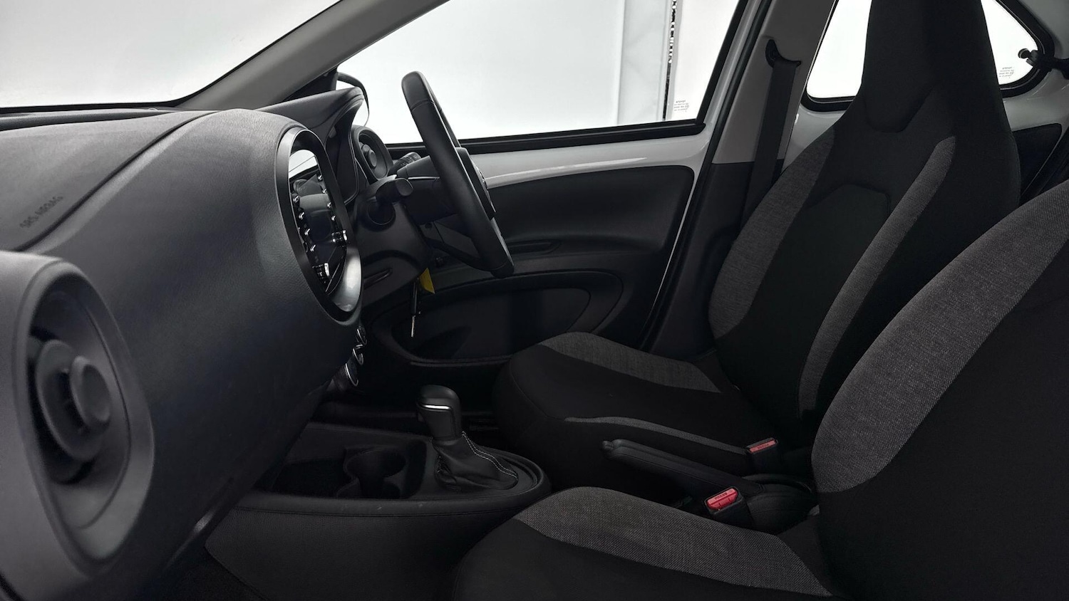 Used Toyota Aygo X 2022 for sale - 77290831: Photo 12