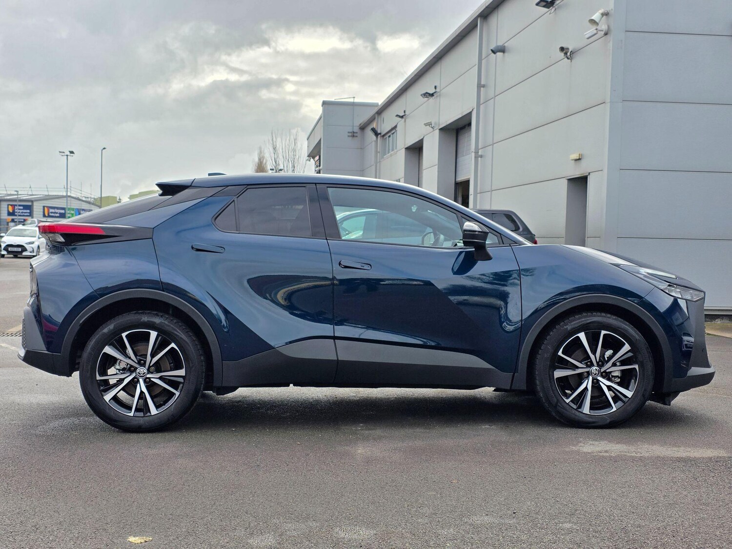 Used Toyota C-HR 2025 for sale - 77710427: Photo 18