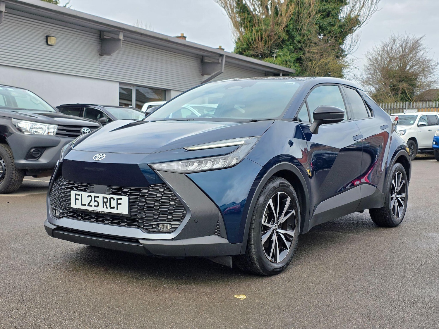 Used Toyota C-HR 2025 for sale - 77710427: Photo 5