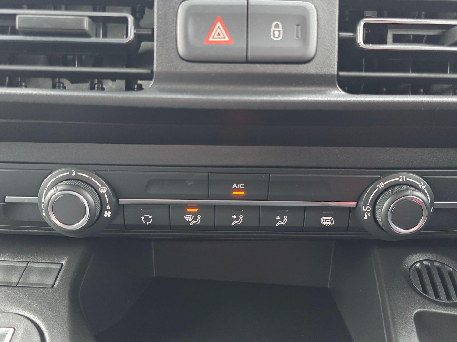 Used Toyota ProAce 2025 for sale - 77081297: Photo 11